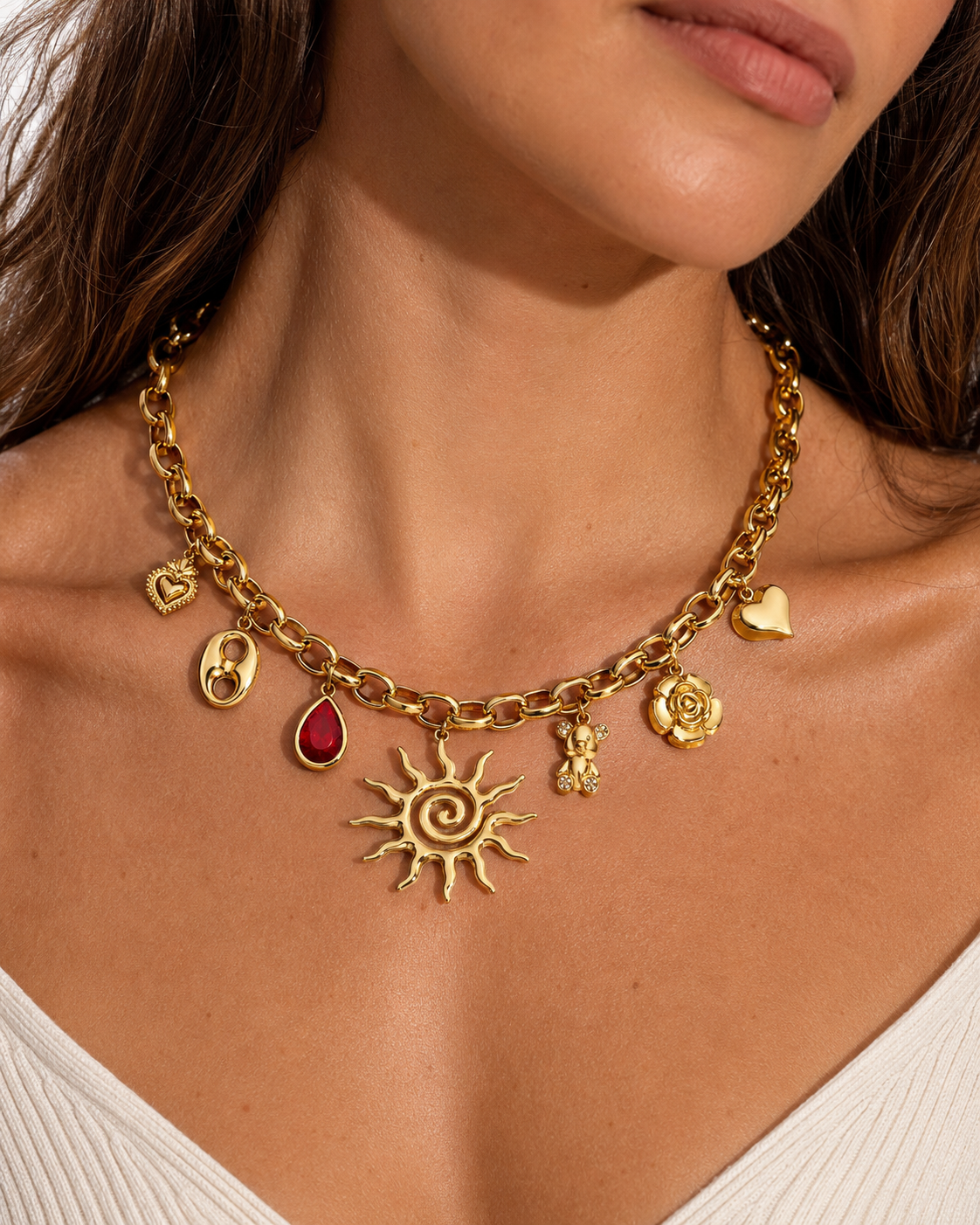 Collier Charms Soleil porté